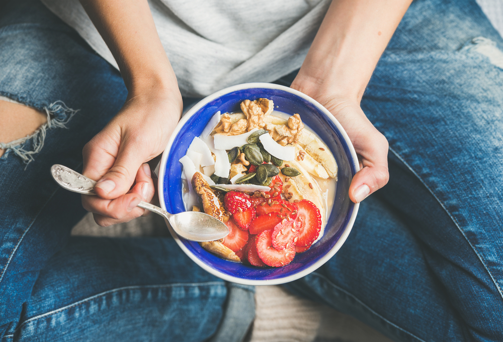 woman eating breakfast